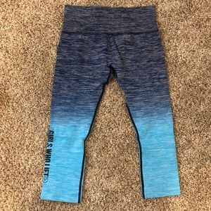 Girls Who Lift Ocean Ombré Cropped Leggings